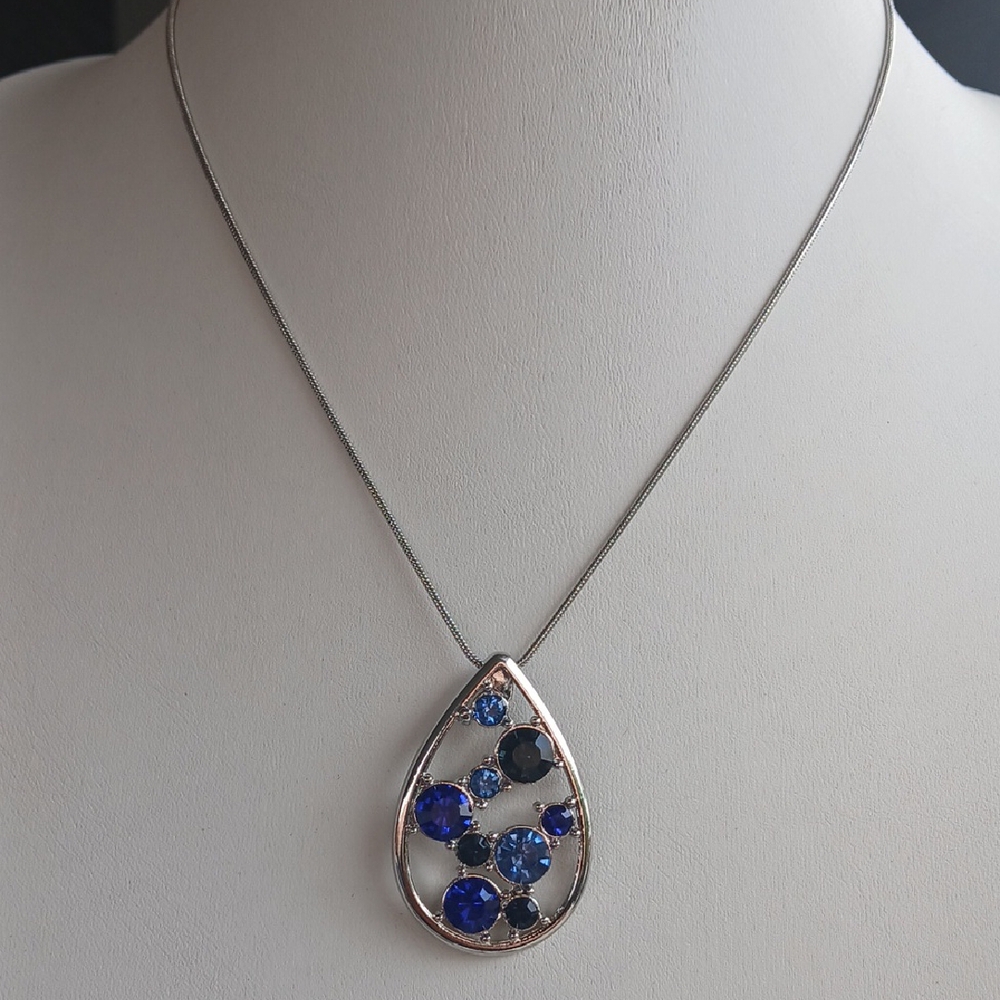 Paparazzi Silver and Blue Teardrop Necklace